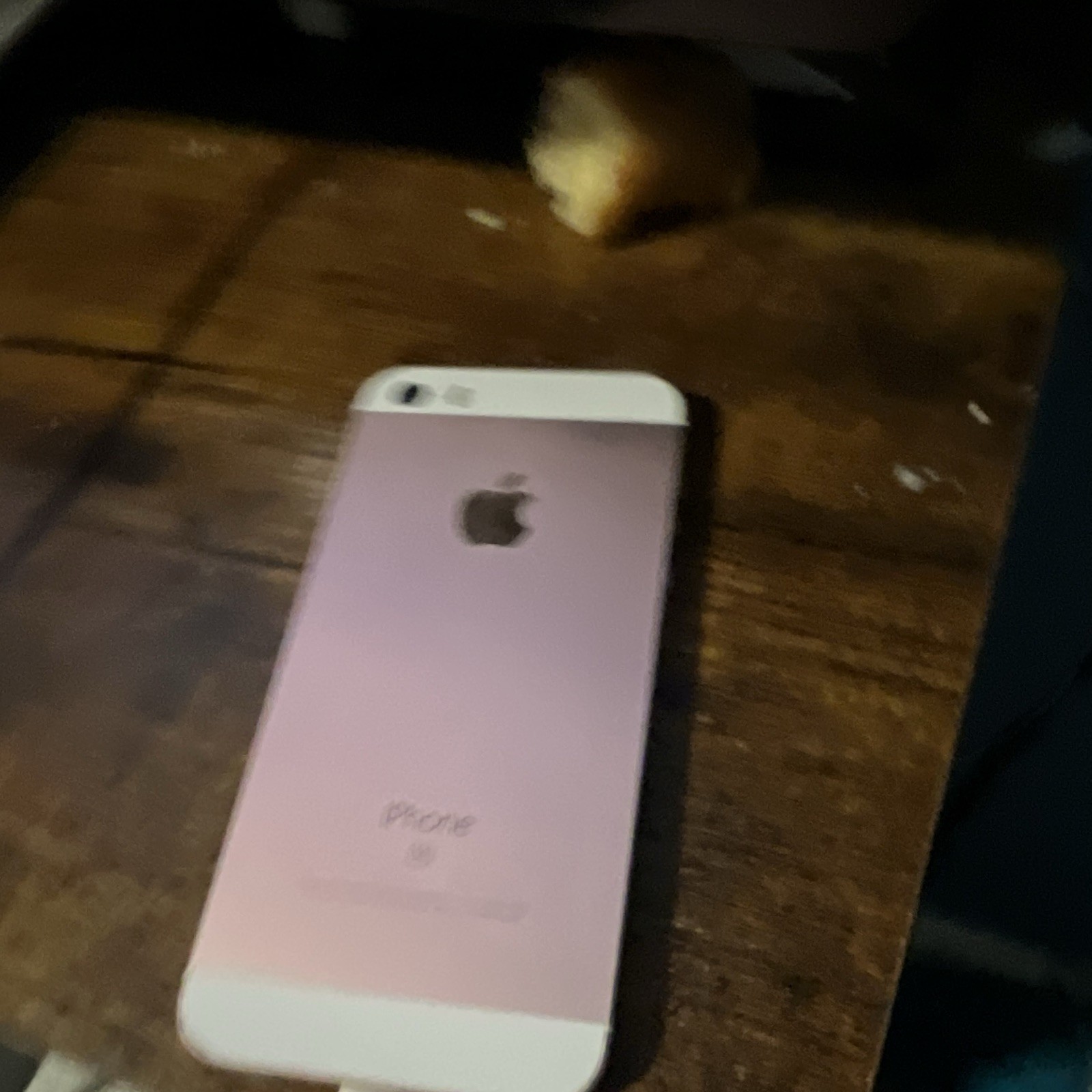 Apple iPhone SE A1662 1TB Unlocked iOS 4.0in Pink/White 8MP Open Box
