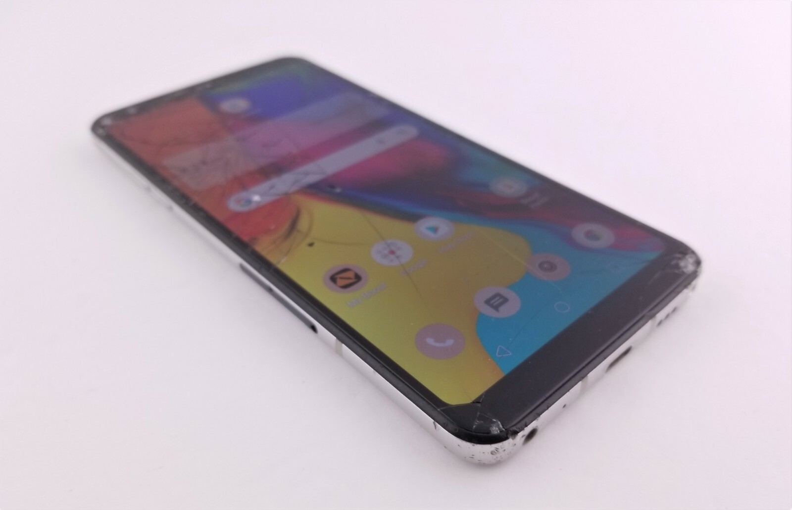 LG Stylo 5 (LMQ720PS) 32GBSilver (Boost Mobile) Clean ESN *Cracked, Works!