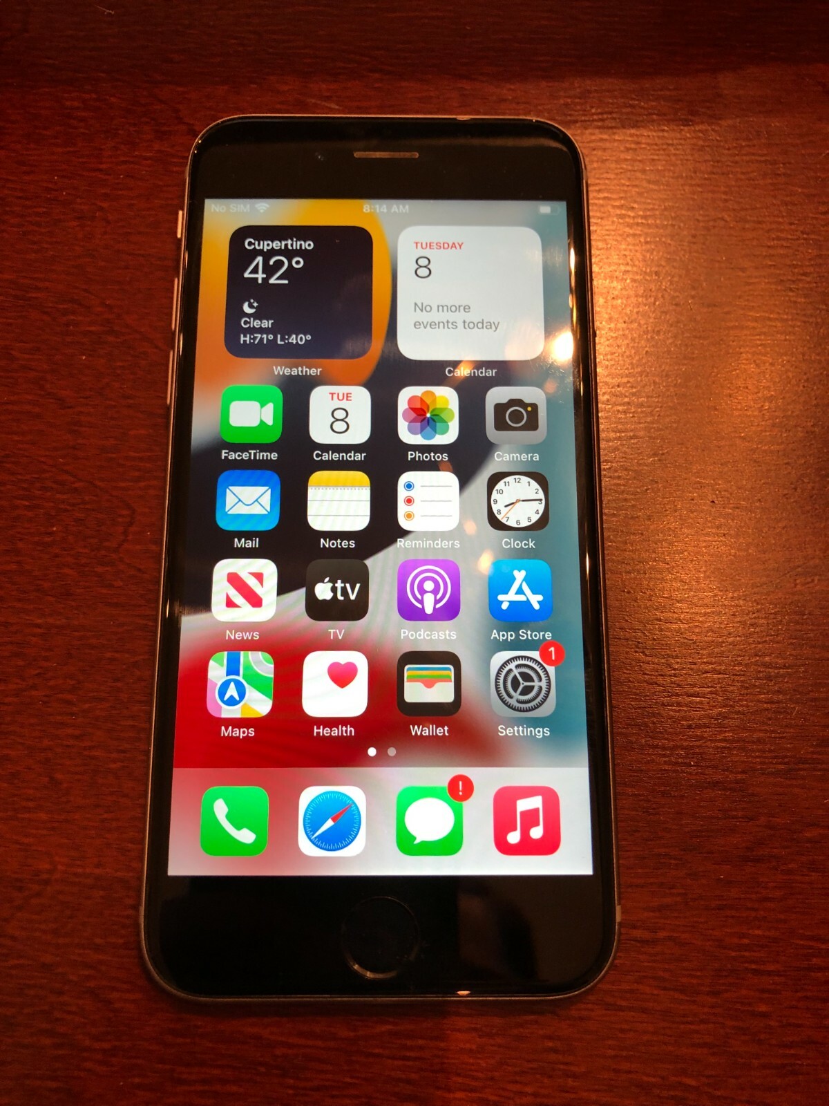 Apple iPhone 6s – 64GB – Space Gray (Unlocked) A1633 (CDMA + GSM)