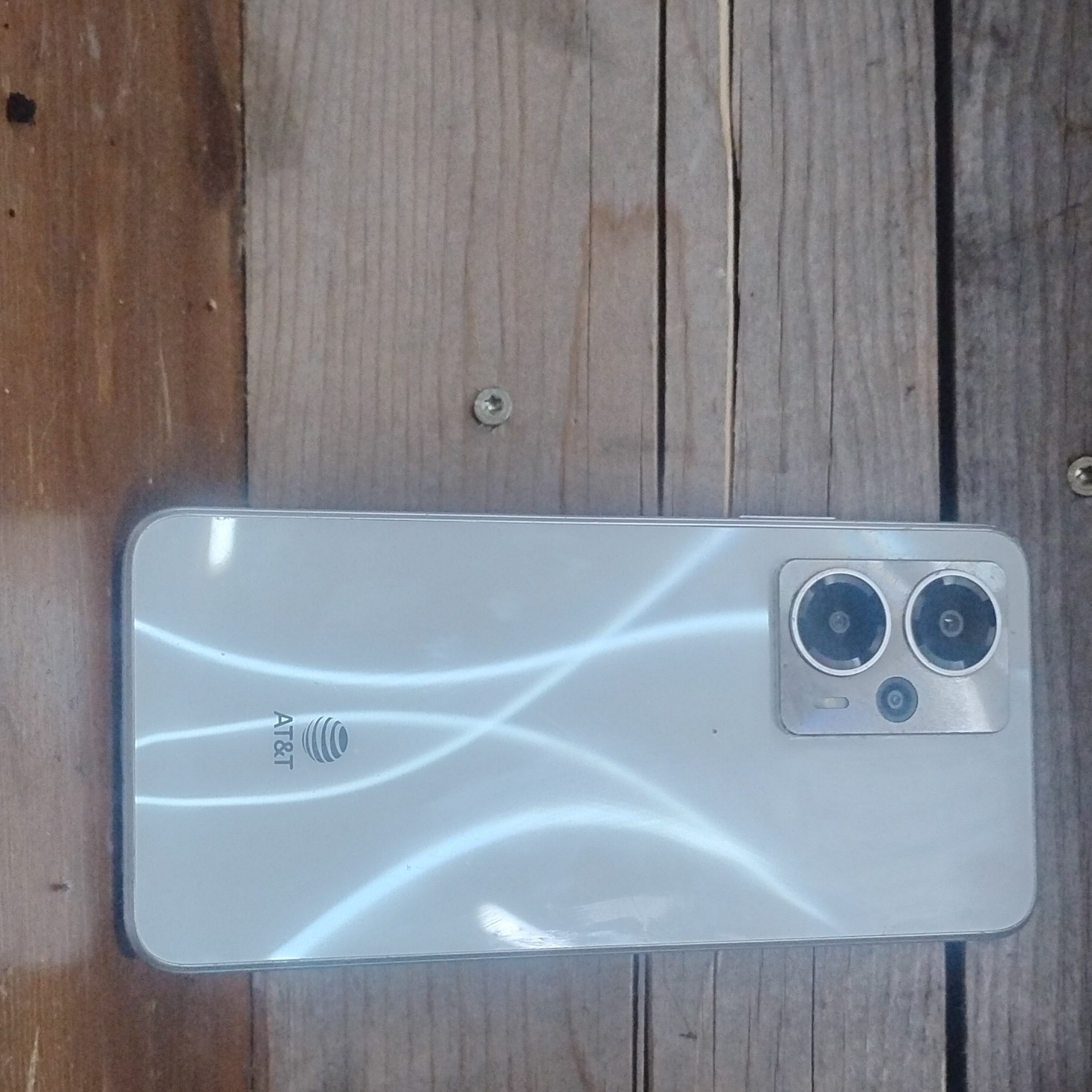 AT&T White Bar Smartphone with Dual Rear Cameras, AT&T Network