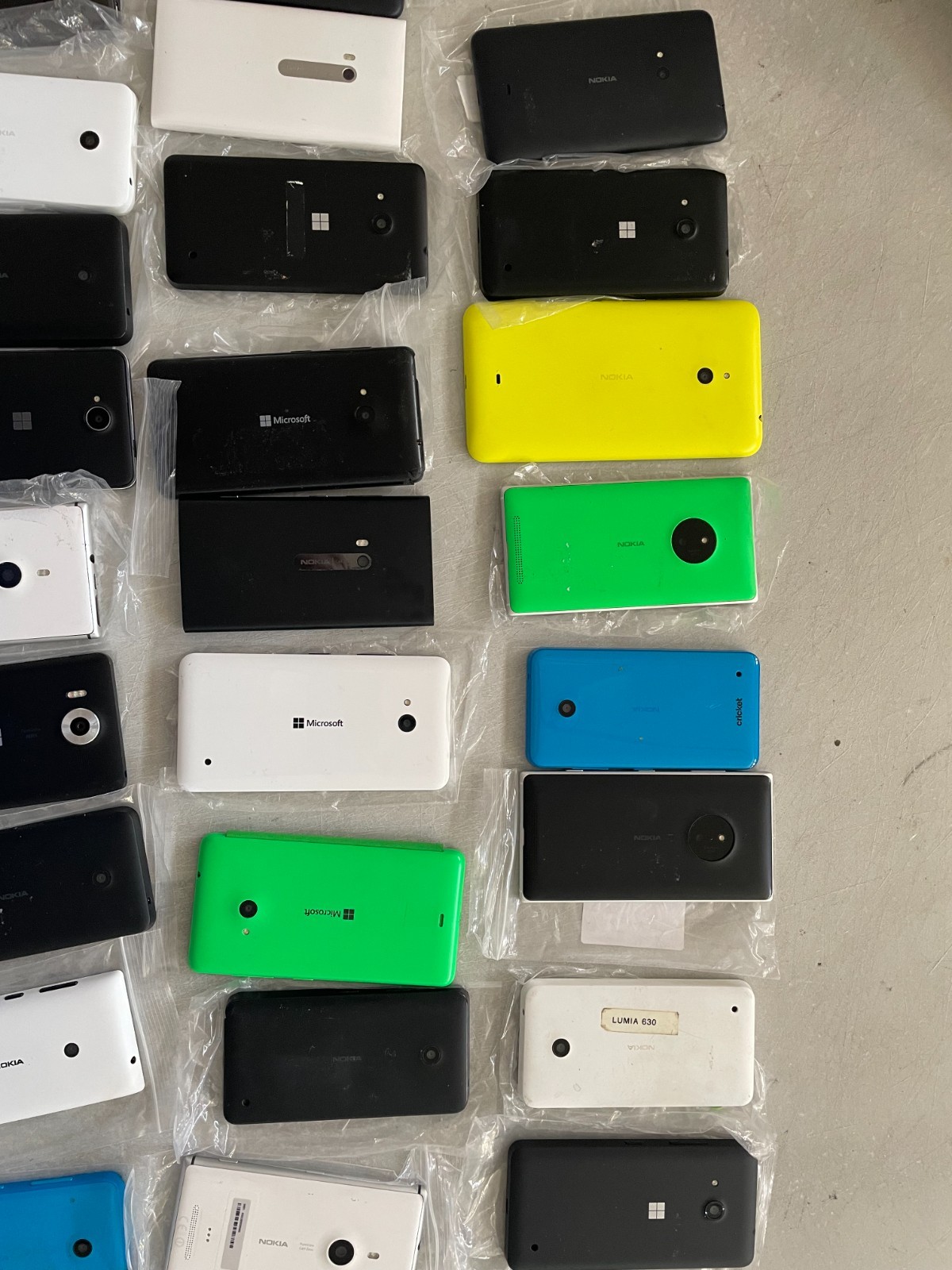 Lot of 37 : Unknown Carrier Nokia /Microsoft More Read description & View pics#