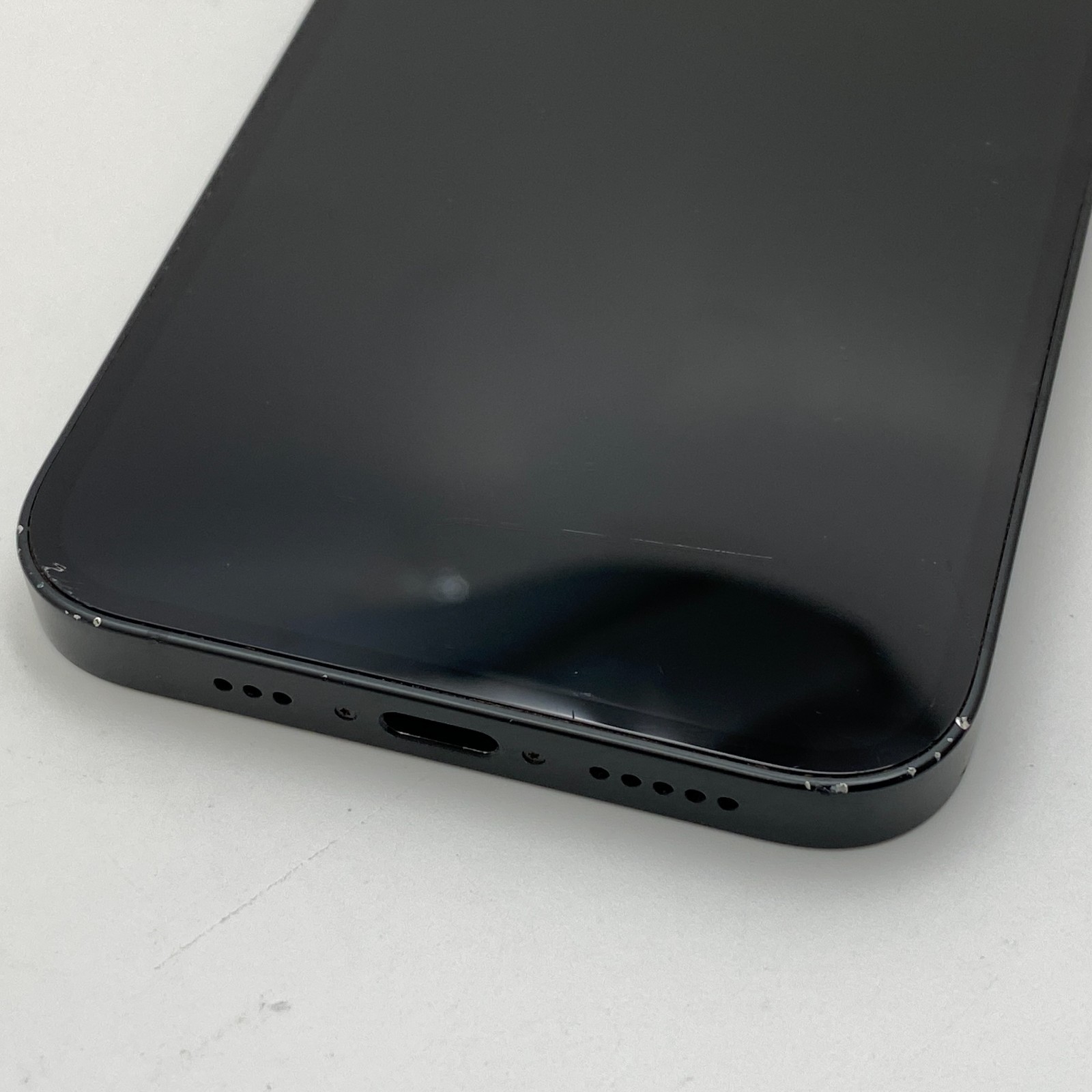 Apple iPhone 16e – 128GB – Black (T-Mobile ONLY) – Fair Condition