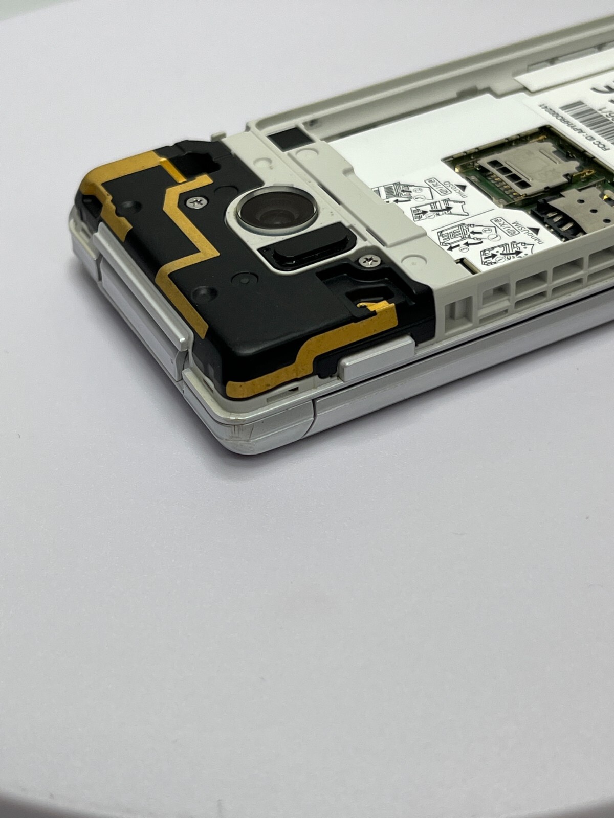 SHARP AQUOS Keitai 2 601SH Softbank White Unlocked SIM Free FLIP PHONE Android