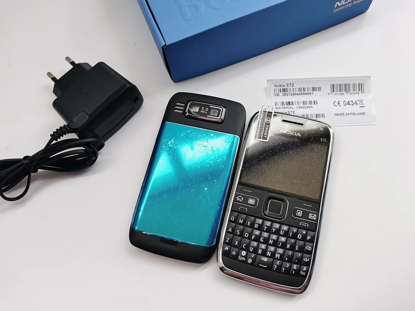 Unlocked Nokia E72 3G Bluetooth 5MP GPS WIFI FM radio Bar Mobile Phone US