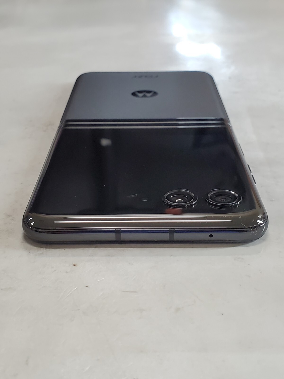 Motorola Razr Plus (2023) XT2321-3 256GB Black (Wi-Fi Only) – 3T9D