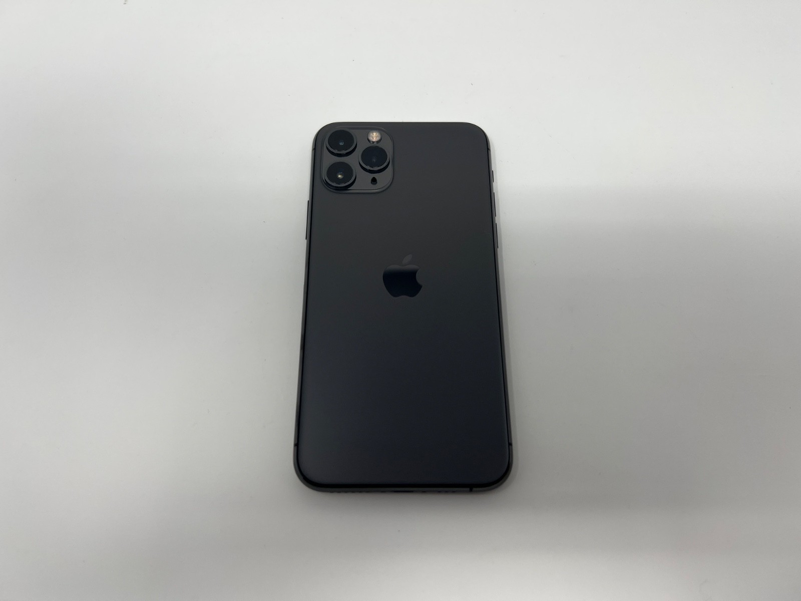 Apple iPhone 11 Pro 64GB Fully Unlocked A2160 Gray -FAST FREE SHIPPING!