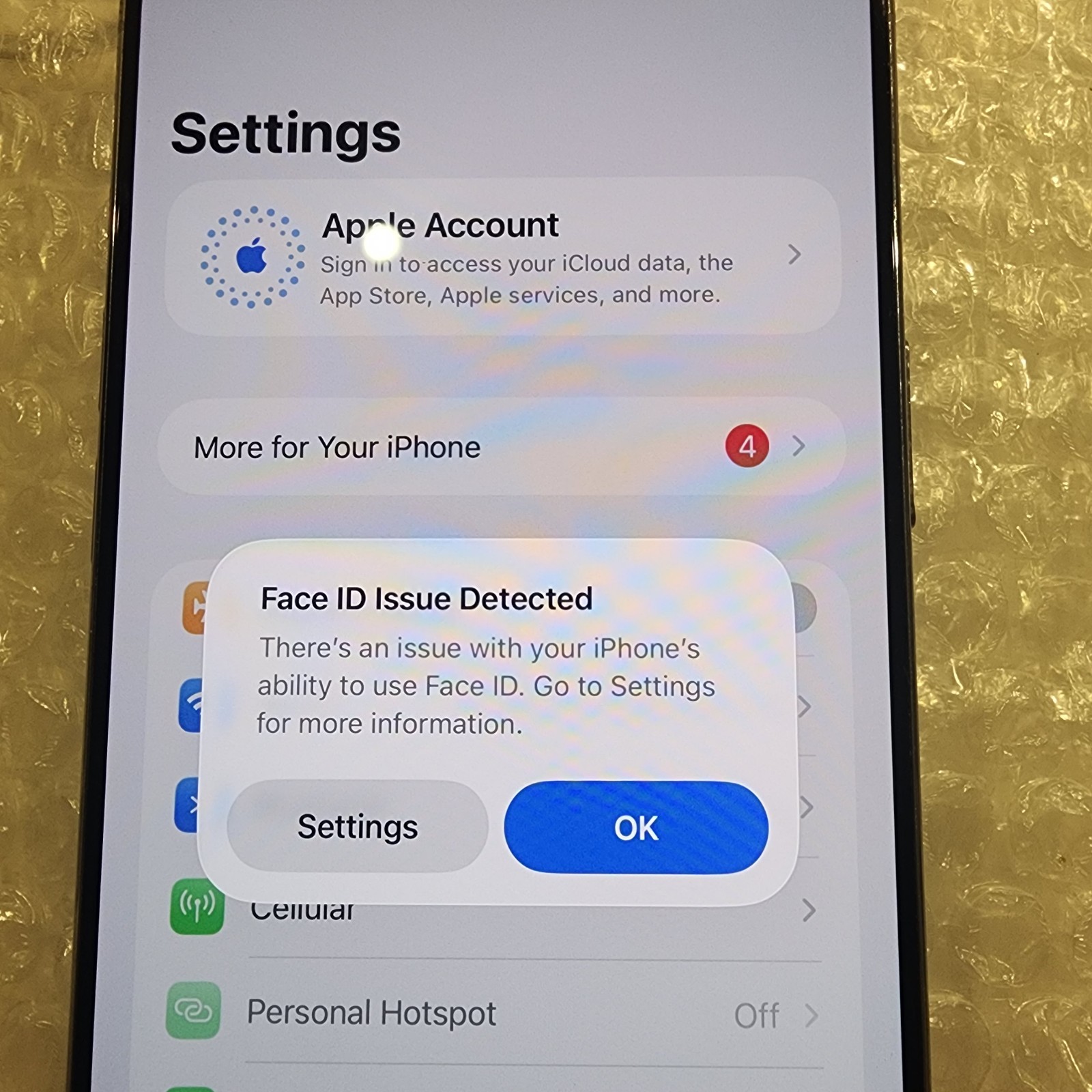 Apple iPhone Air – 256 GB – Cloud White (Unlocked) Check Esn