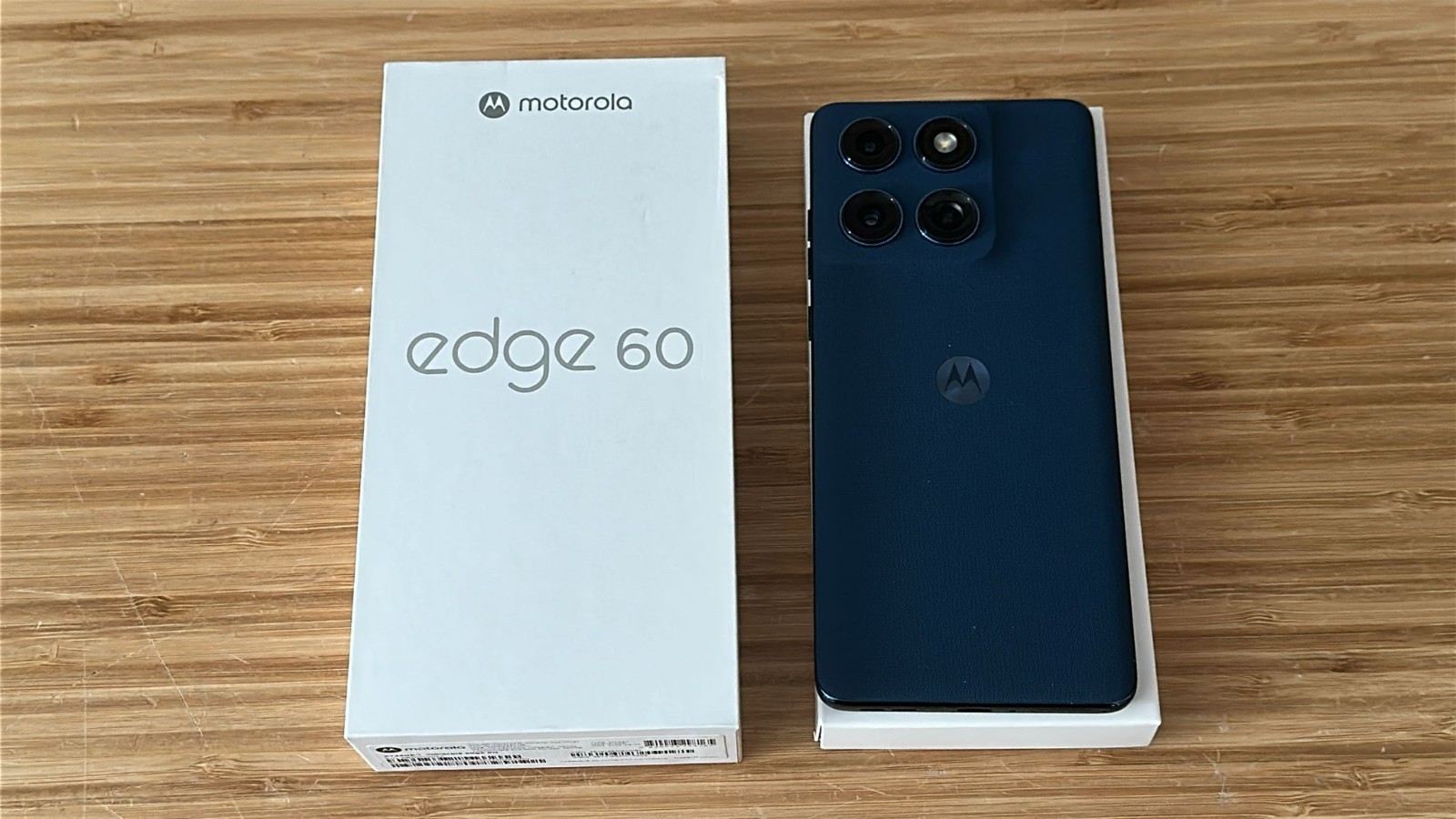Motorola Edge 60 5G (XT2505-1) 512GB Android GSM Unlocked – Gibraltar Sea Blue