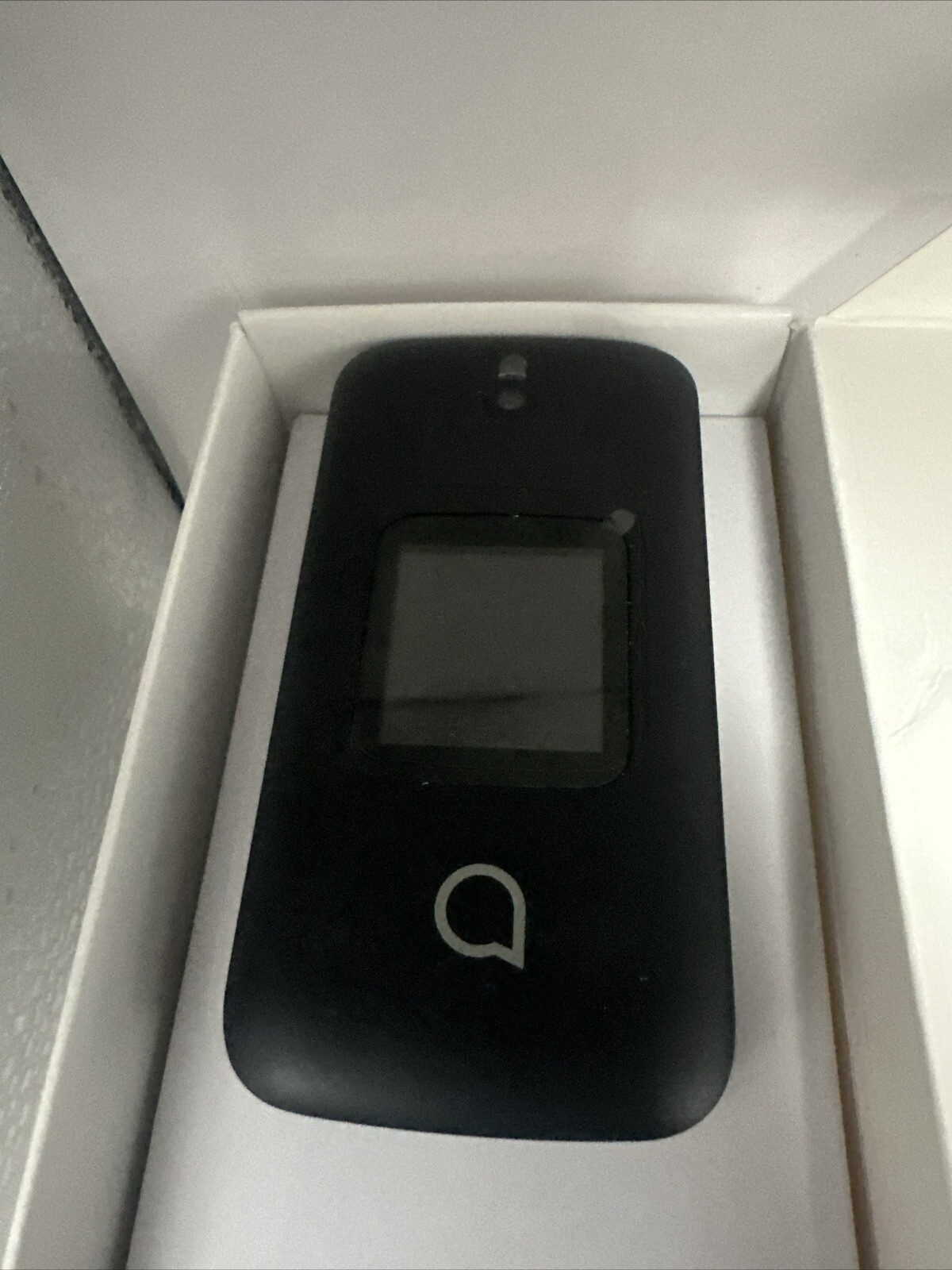 UNLOCKED / T-Mobile / Ultra Alcatel GO FLIP 3 4052W 4G LTE Smart Phone *A GRADE