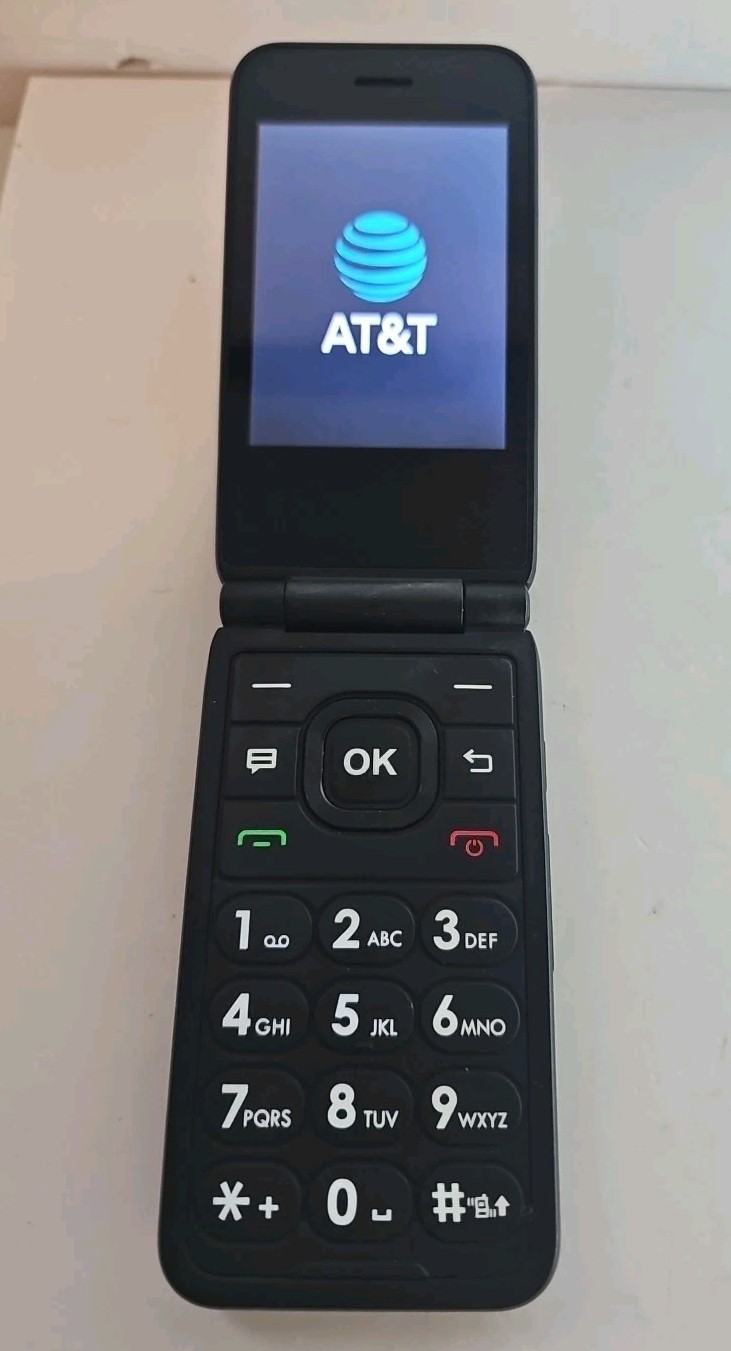 Flip Phone U102AA 4GB – Black w/Camera And Color Screens / Large Buttons- (AT&T)