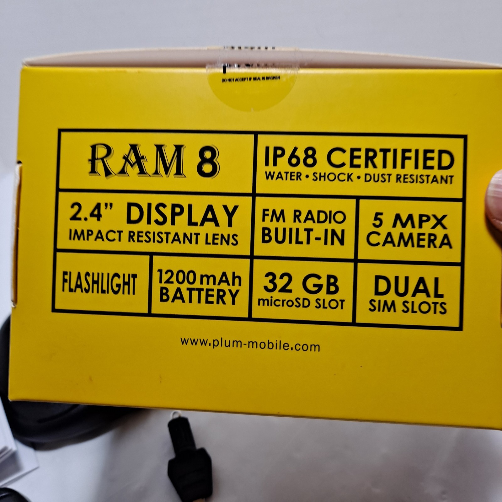 Plum RAM 8 4G Flip Phone E800US IP68 Box & Accessories – For Parts or Repair