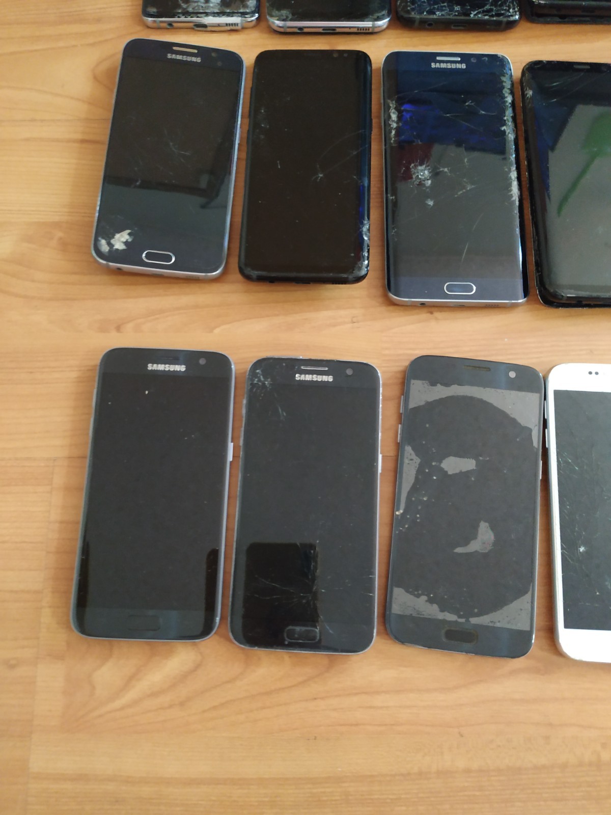 Lot of 15 Mixed model Samsung Galaxy S9+/S9/ S8+/ S8 / S7 / S6edge/S6 for parts
