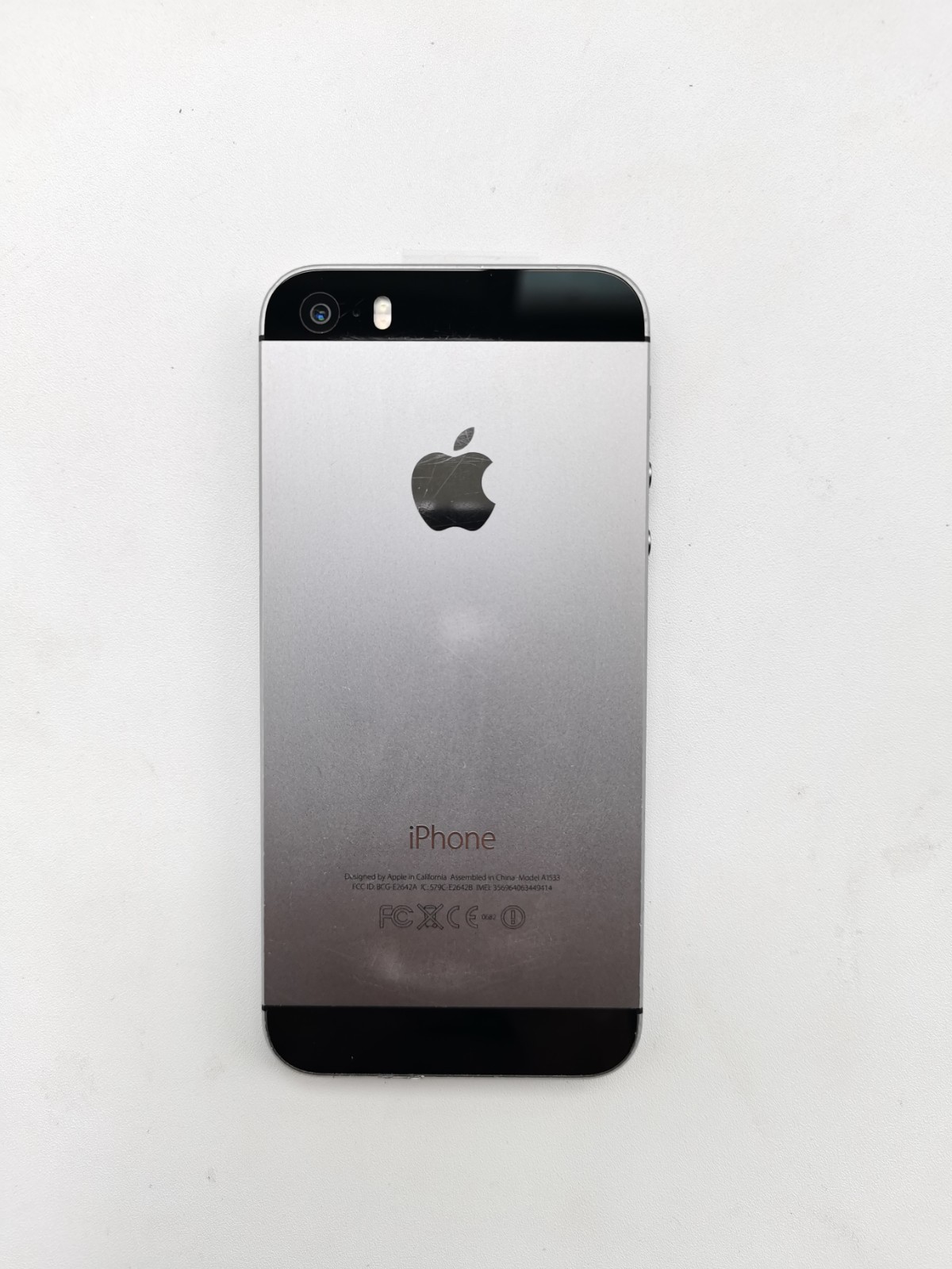 Apple iPhone 5s Unlocked 16/32/64GB – Gray Silver Gold- iOS -Fully Working phone