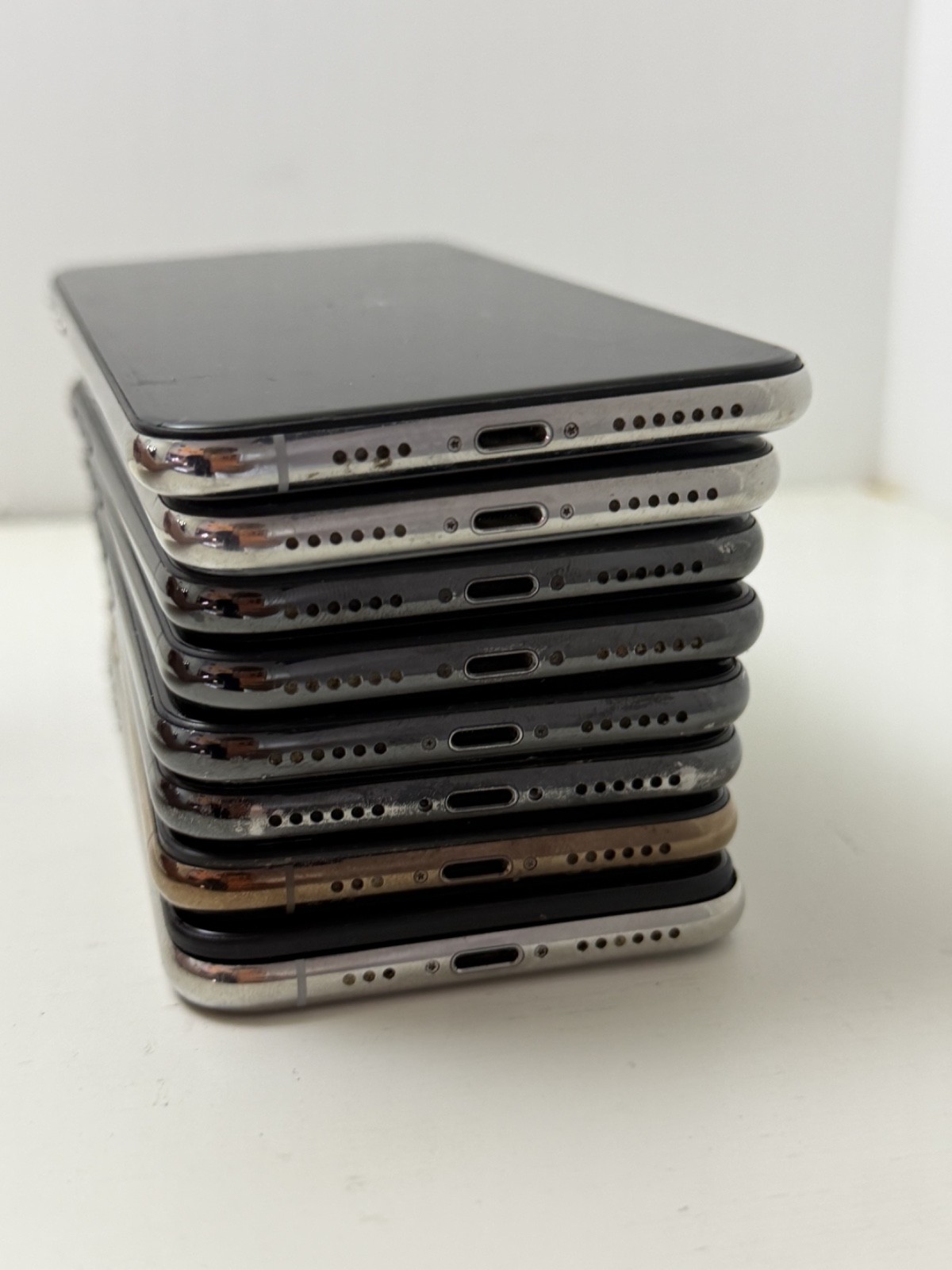 Lot of 8 – Apple iPhone X, XS, XS Max – (A1865, A1920, A1921) – For Parts READ!
