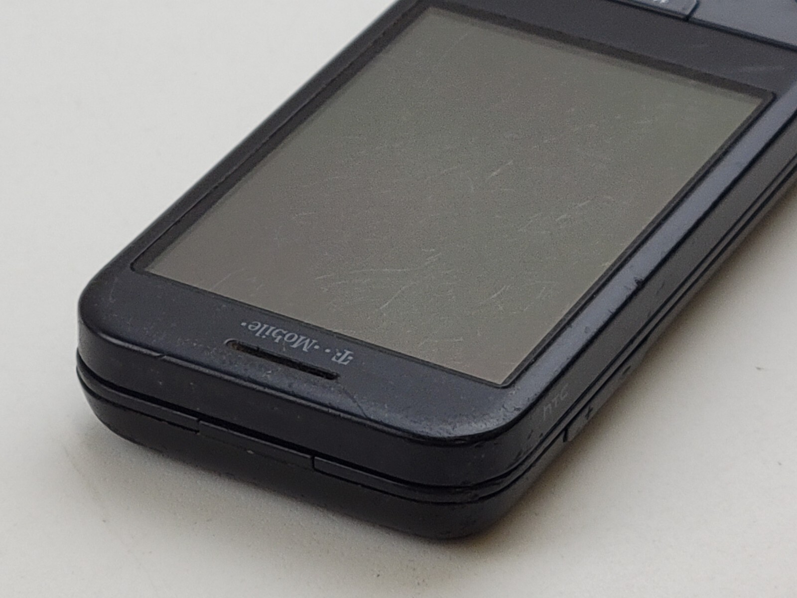 HTC Dream Google G1 (DREA100) 256MB – Black (T-Mobile) – SMALL ISSUE – J6346