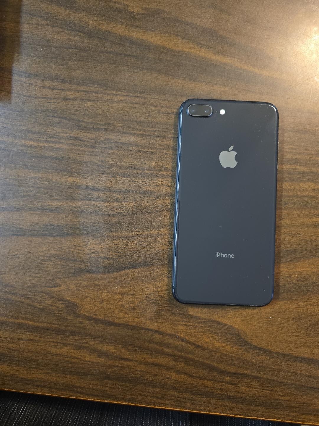 Apple iPhone 8 Plus – 64 GB – Space Gray (Unlocked)