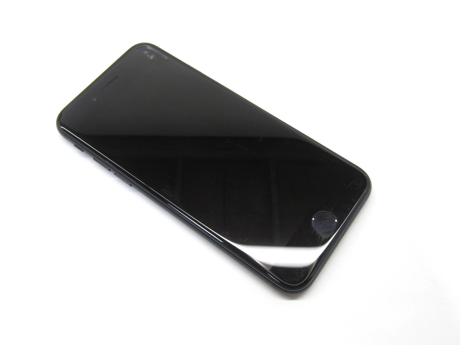 Apple iPhone SE (2020) A2275 (12,8) 64GB 4.7″ | Verizon | Color: Black | 100%
