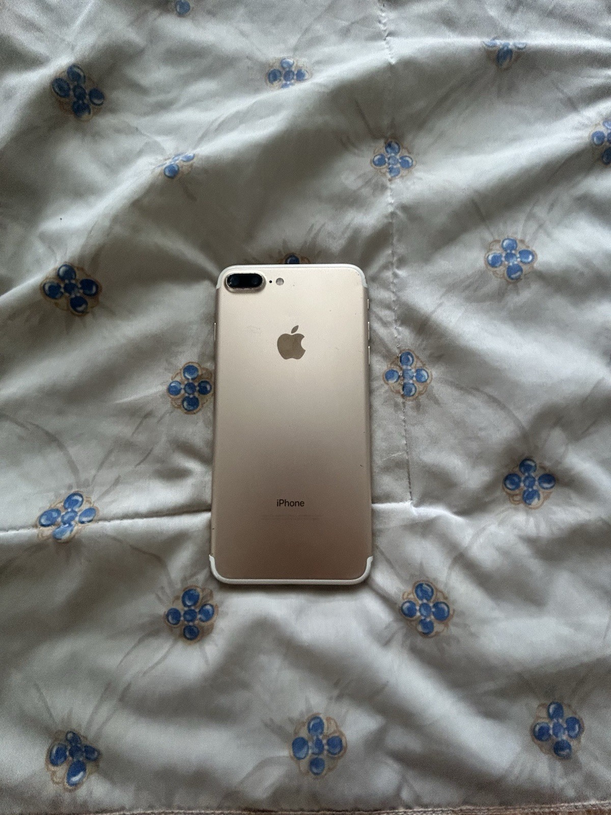Apple iPhone 7 Plus Gold Bar Smartphone Dual Rear Camera 12MP