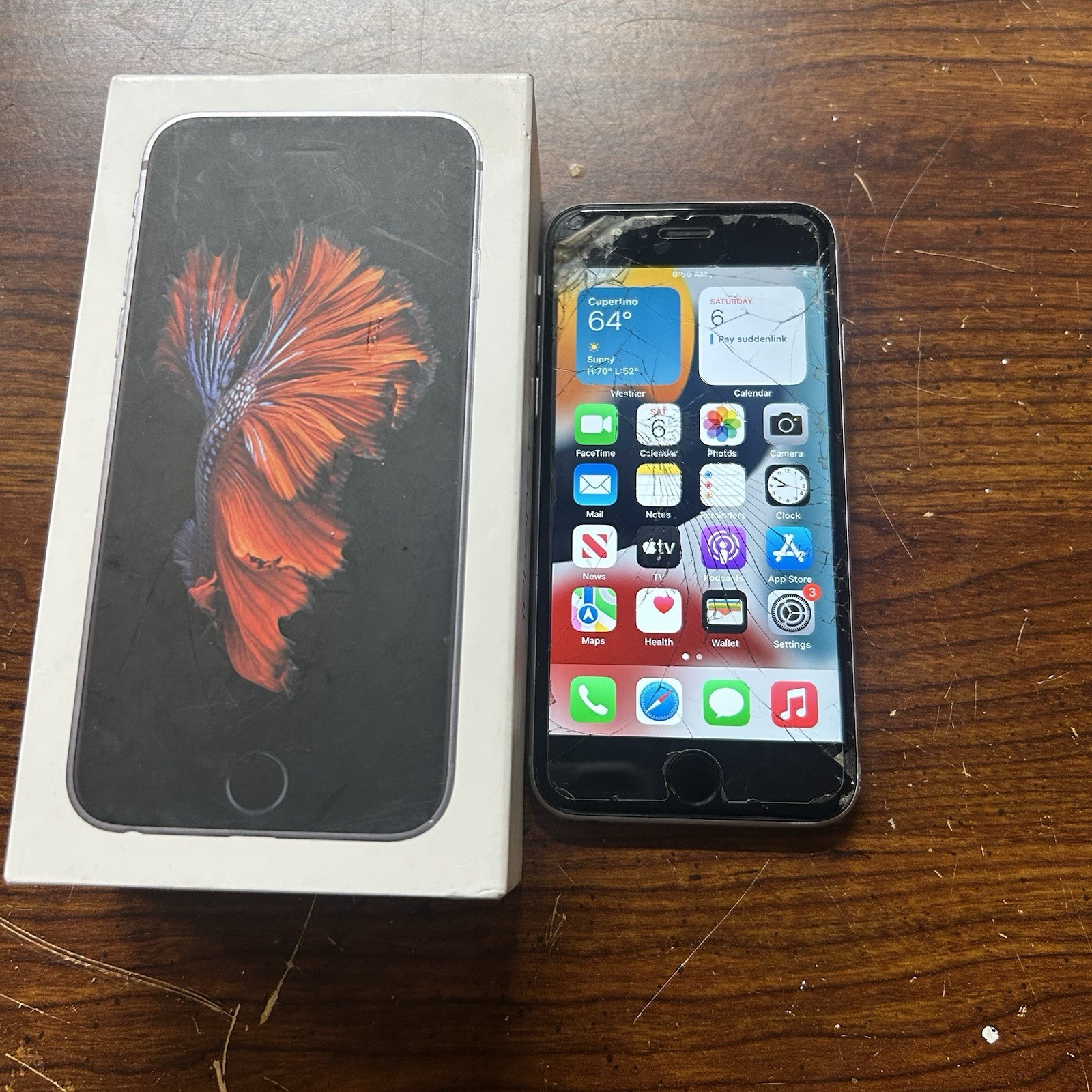 iPhone 6s Grey 32gb Storage A9Chip 2Gb Ram .Fingerprint ID. Good Phone