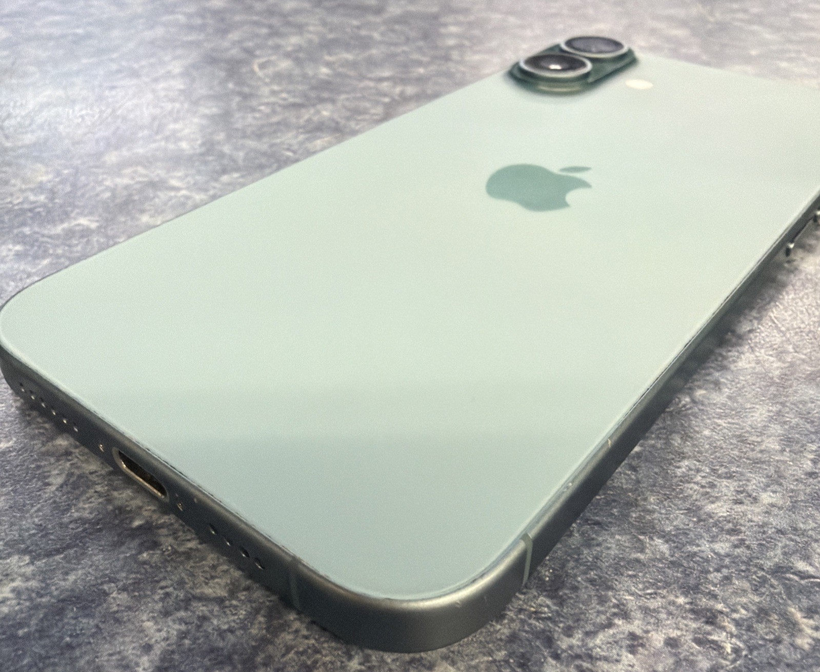 Apple iPhone 16 Plus 128GB Ultramarine UNLOCKED *READ DESCRIPTION*