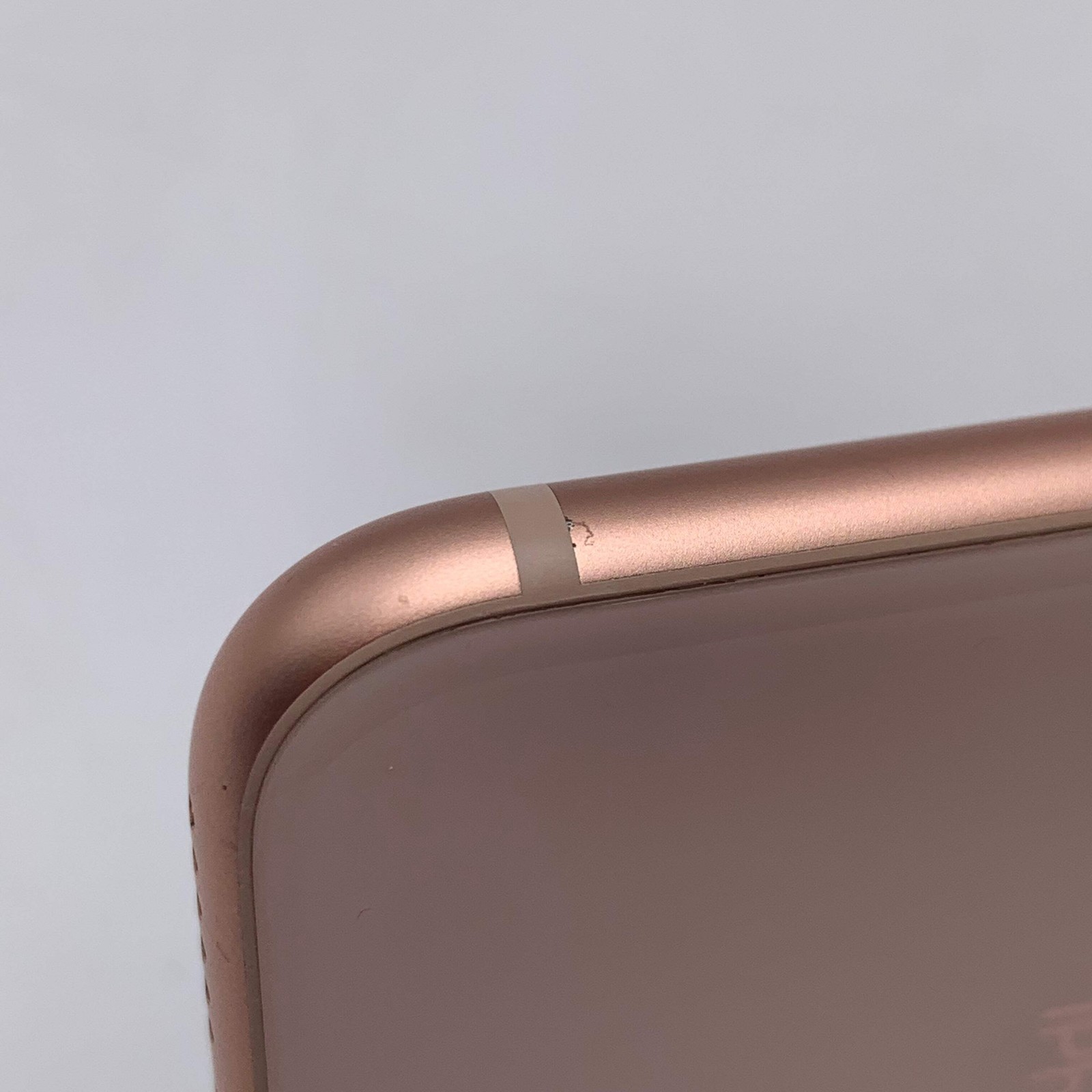 **READ** Apple iPhone 8 64GB T-Mobile Rose Gold A1905 BH 75%