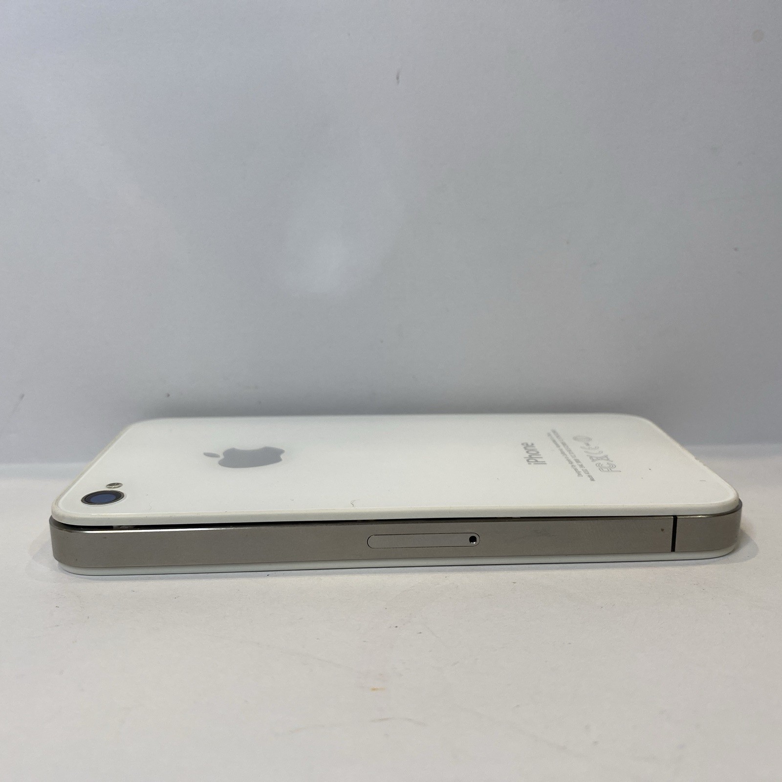 Apple iPhone 4 White A1349 For Parts
