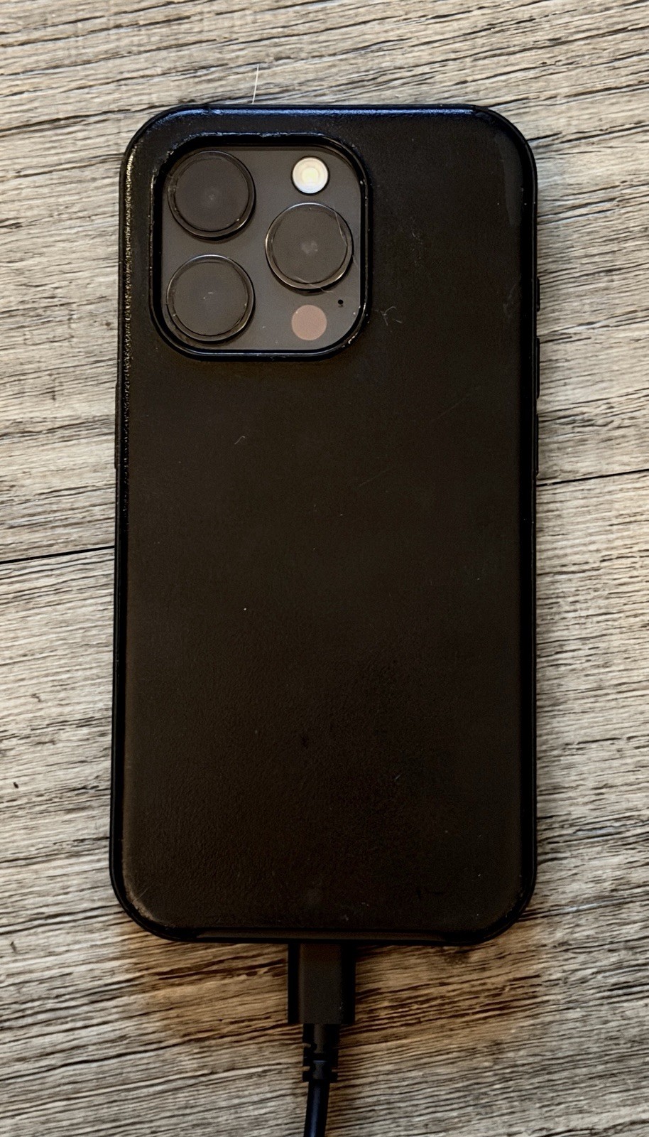 Apple iPhone Smartphone Black Triple Rear Camera Wi-Fi Bluetooth NFC iOS Bar