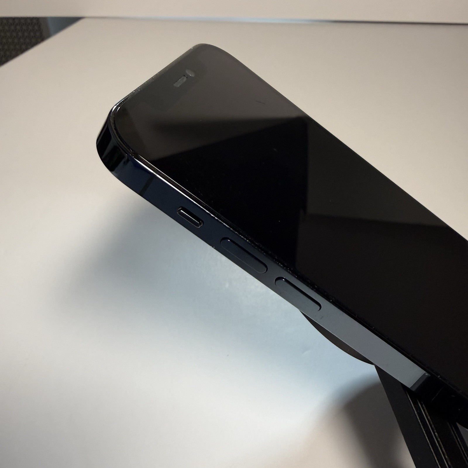 Apple iPhone 12 Pro – 256GB – Unlocked – Pacific Blue – Battery 78%