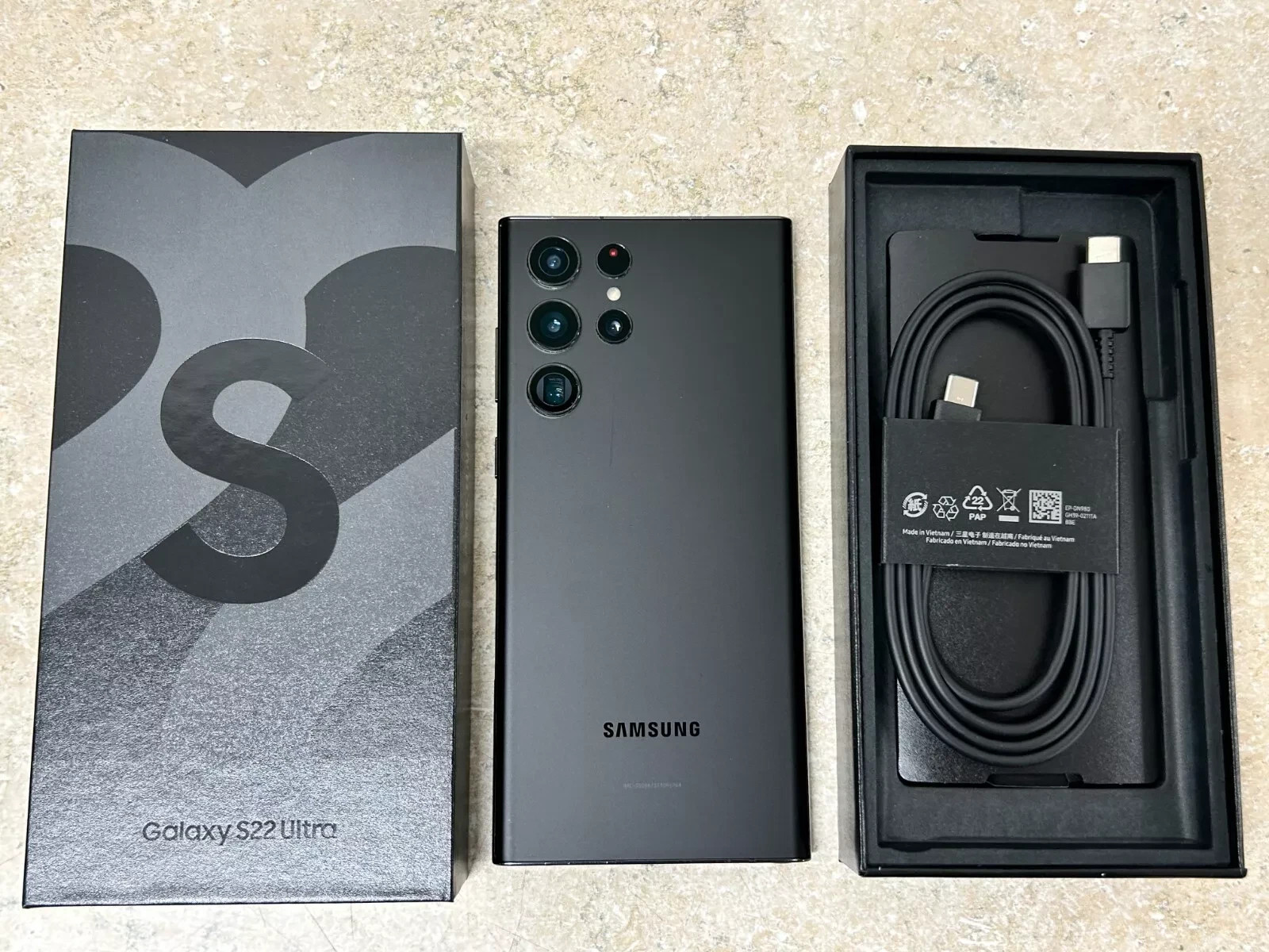 NEW SEALED Samsung Galaxy S22 Ultra 5G S908U 128GB/256GB/512GB Factory Unlocked