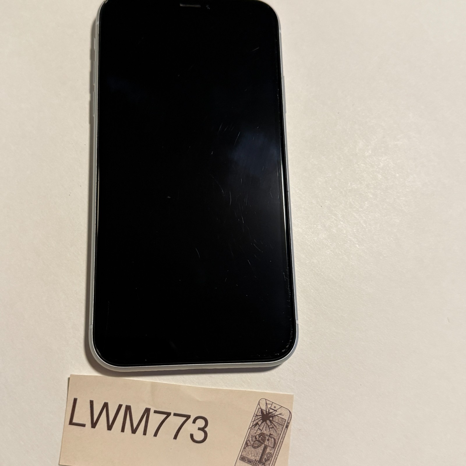 Apple iPhone XR 64GB White A1984 (AT&T / Cricket) Fully Functional – B Grade