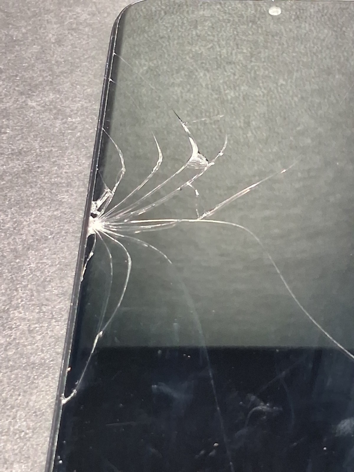 Samsung Galaxy A10e SM-A102U Cricket Wireless 32GB CRACKED SCREEN For Parts Only