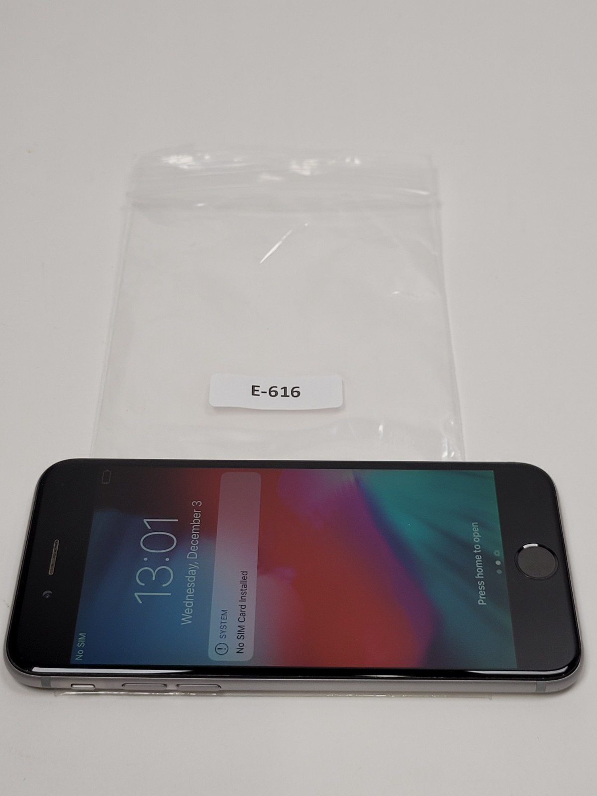Apple iPhone 6 – 16GB – Grey- AT&T – MG4N2 LL/A – iPhone7,2 (A1549)