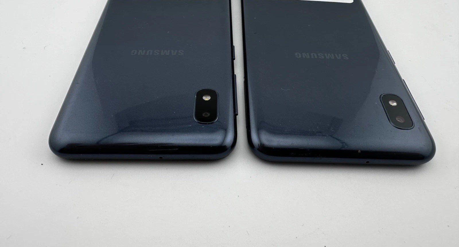 Samsung Galaxy A10e SM-A102U – 32GB – Black (T-Mobile) – LOT OF 2