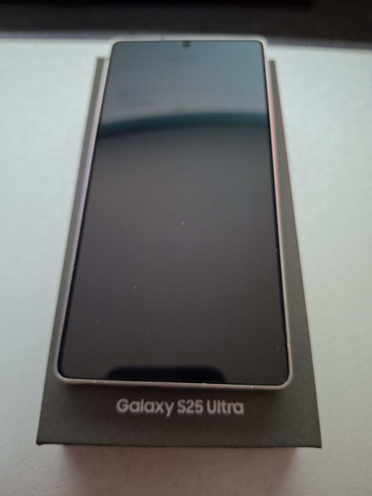 Samsung Galaxy S25 Ultra – 512 GB – Titanium Whitesilver (Blocked IMEI Poland)