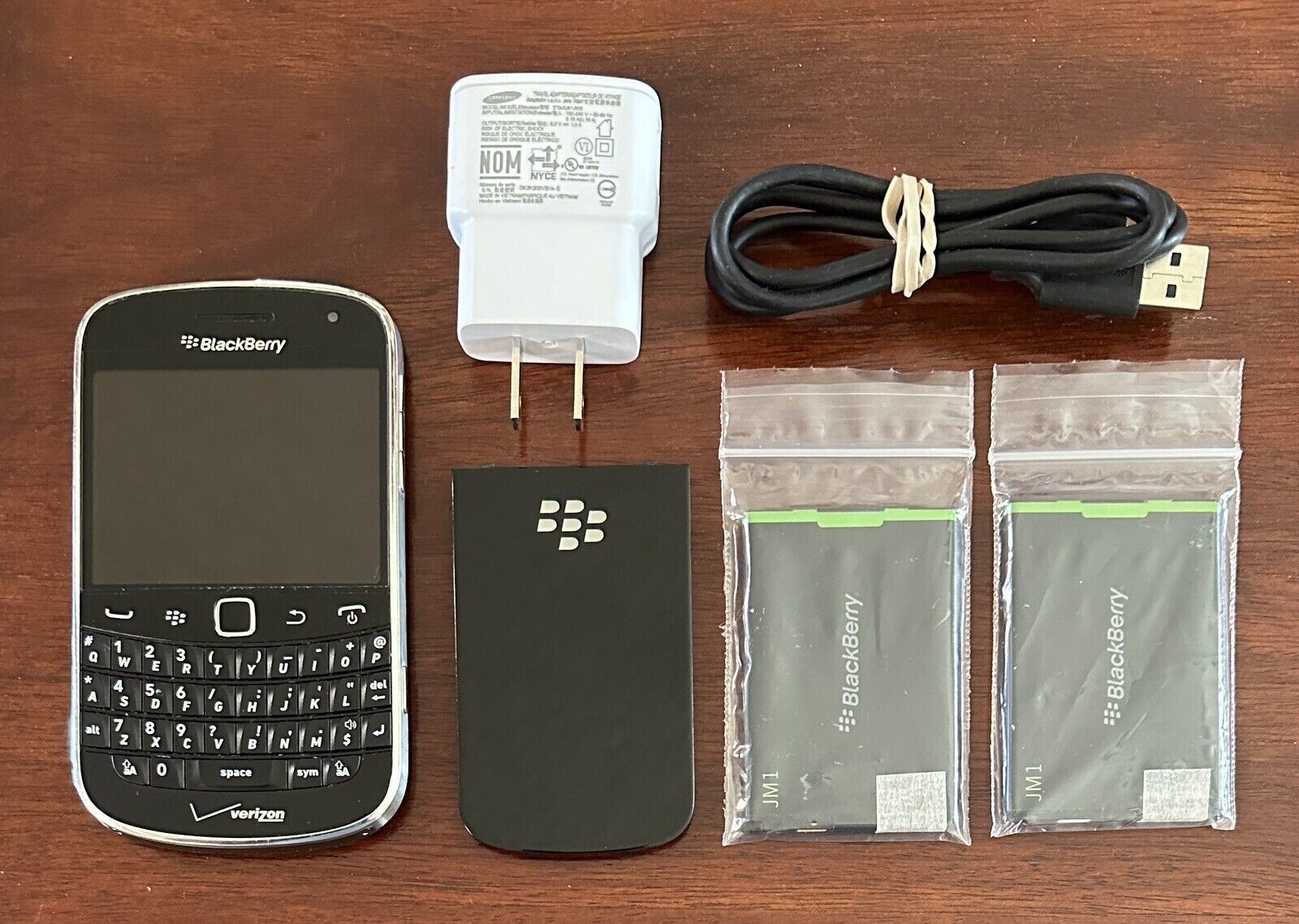 L58 Blackberry Bold Touch 9930 VERIZON GSM UNLOCKED 3G Wifi Hotspot Cam Games