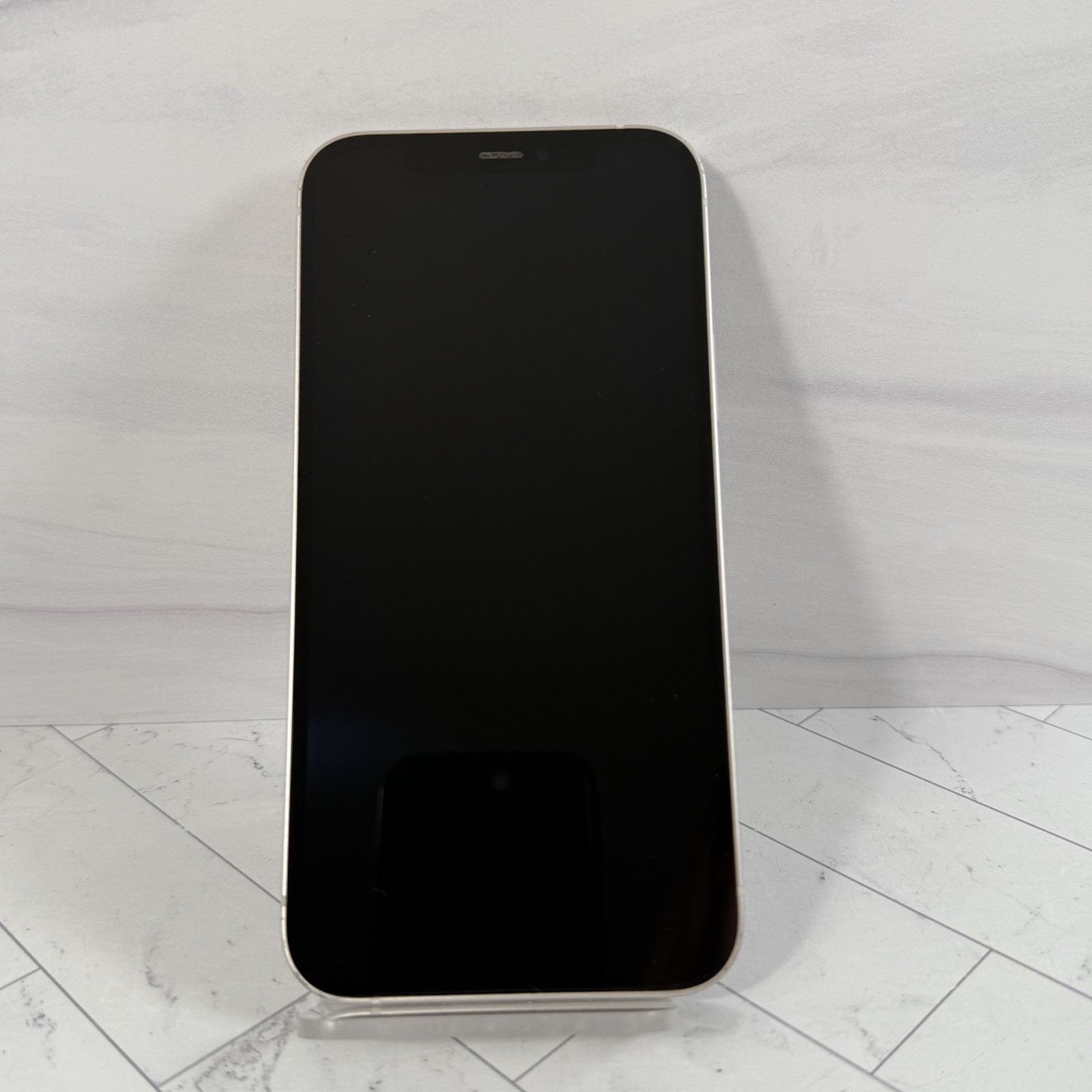 Apple iPhone 12 128 GB White A2172 Unlocked Verizon AT&T T-Mobile #H95