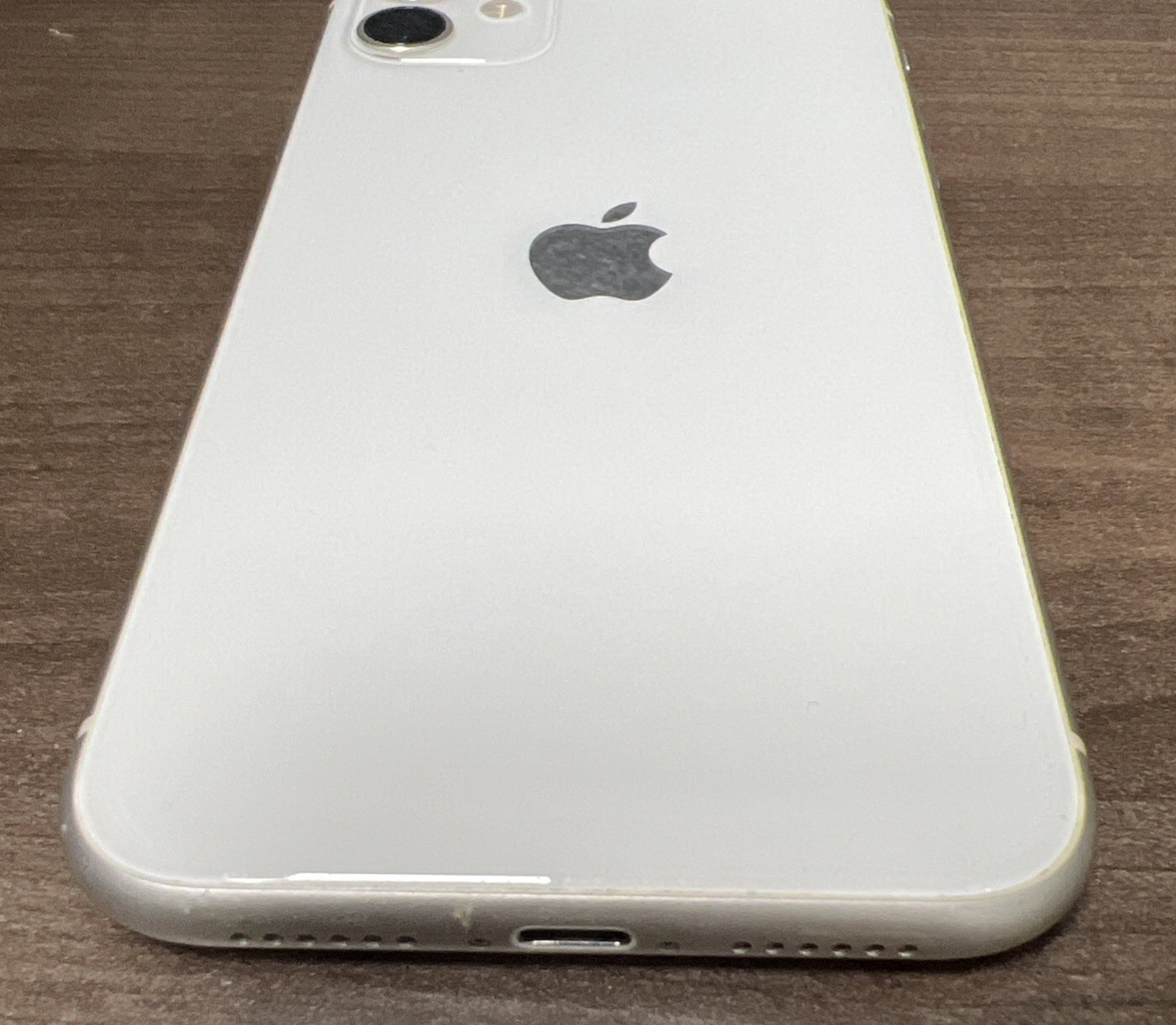 iPhone 11 – A2111 128GB (Unlocked) White