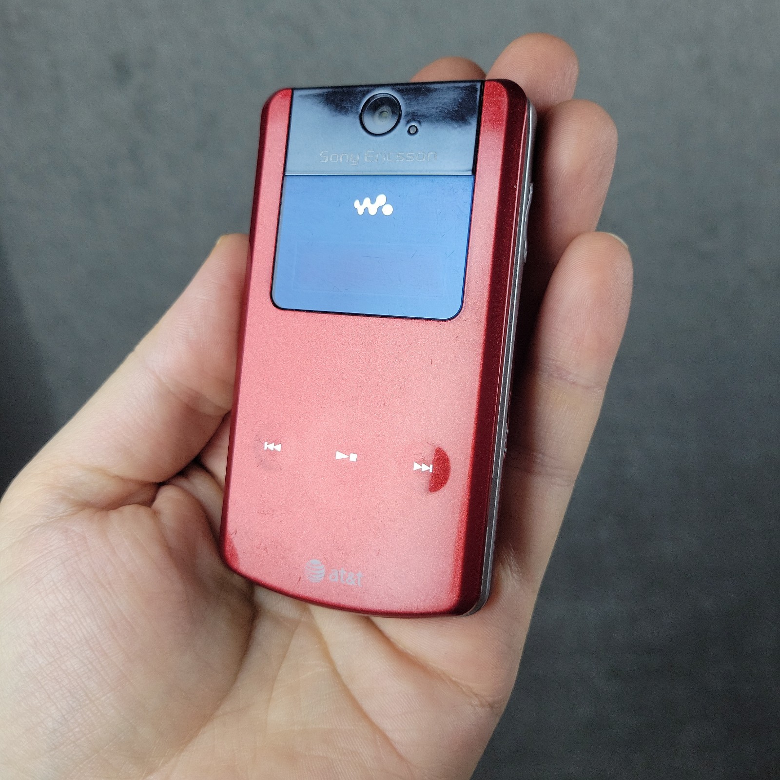 Sony Ericsson Walkman W518a Red AT&T Flip Cell Phone Tested Works Rare