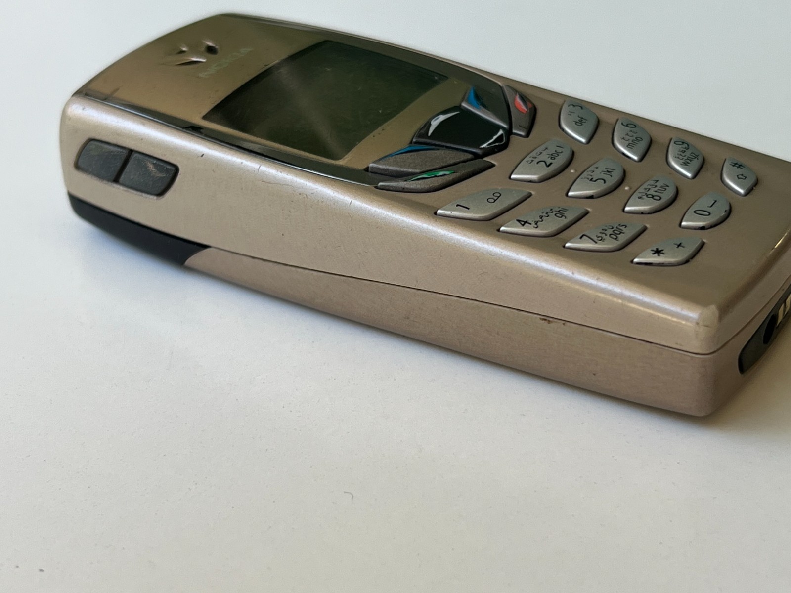 Genuine Nokia 6510 – Beige (Factory Unlocked) Retro Cell Phone For collectable
