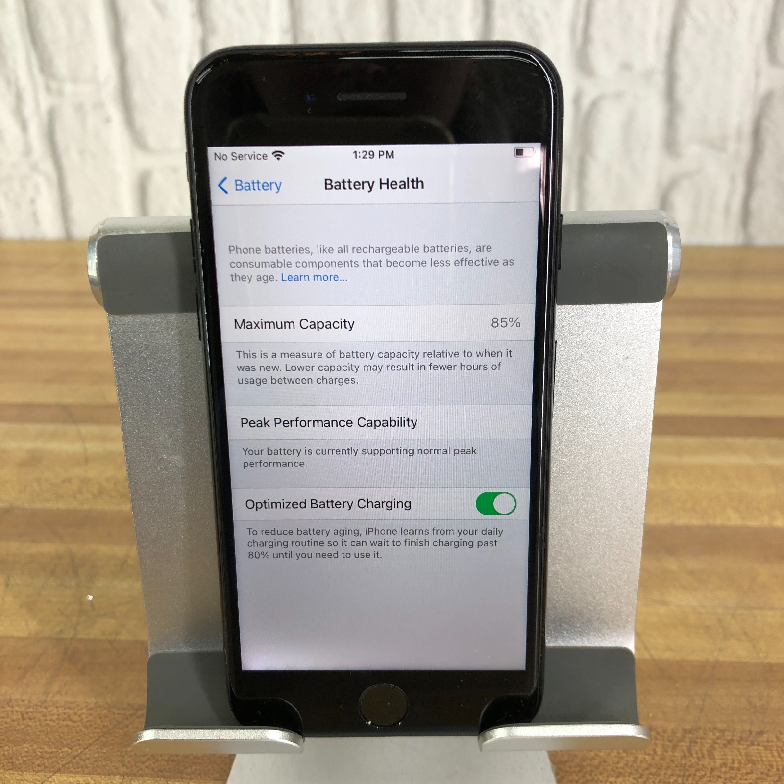 Apple iPhone 7 Black 4.7″ 32GB MNAC2LL/A Factory Unlocked 85% Battery Health