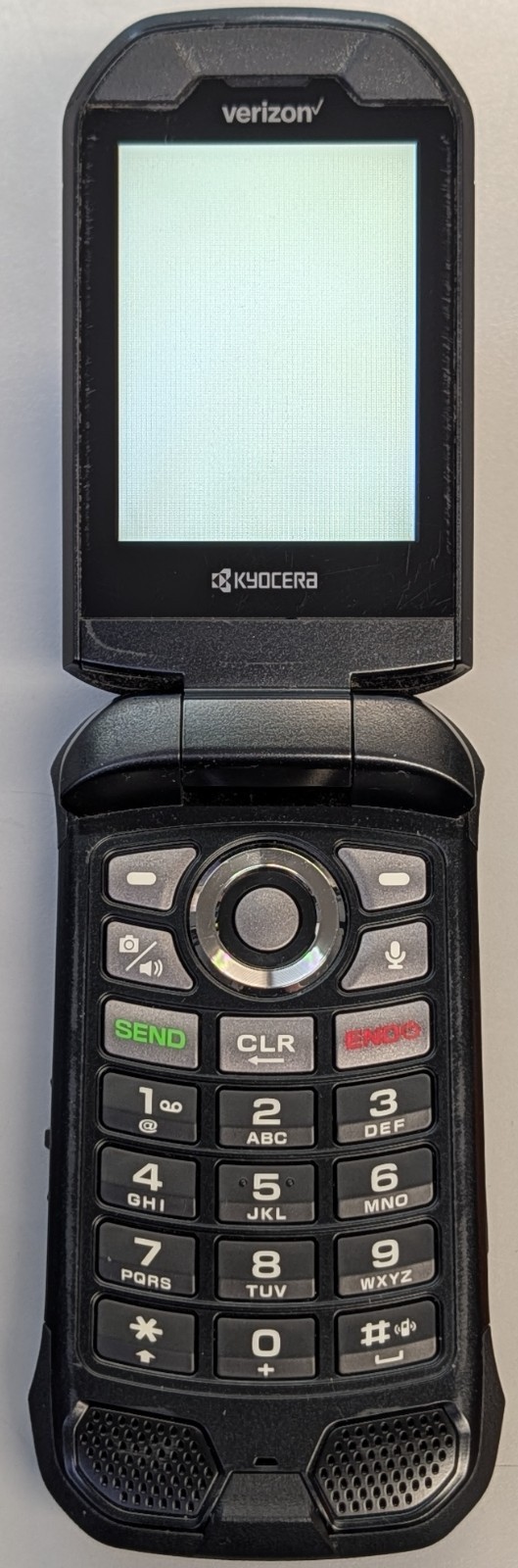 Fair Kyocera DuraXV Extreme E4810 16GB Black Verizon Flip *White LCD Tough