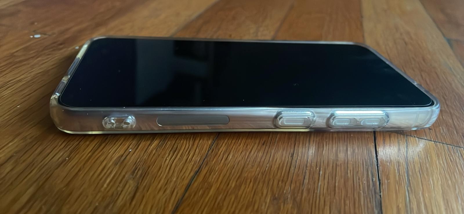 Samsung Android Triple Rear Camera USB Type-C White Smartphone Bar Style