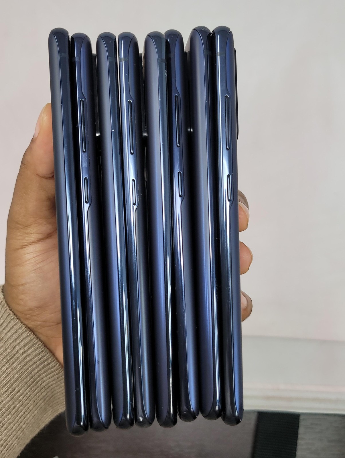 Samsung Galaxy S20 FE 5G SM-G781V 128GB 6GB Blue Unlocked – Good Condition