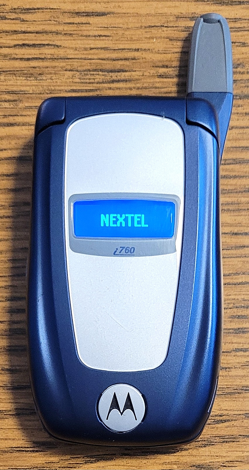 Motorola i760 – Blue and Silver ( Nextel ) Rare iDEN Flip Phone w/ 3 Games