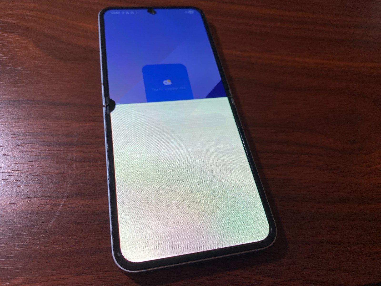 Samsung Galaxy Z Flip6 SM-F741U1 – 256GB – Blue (Unlocked) READ DESCRIPTION
