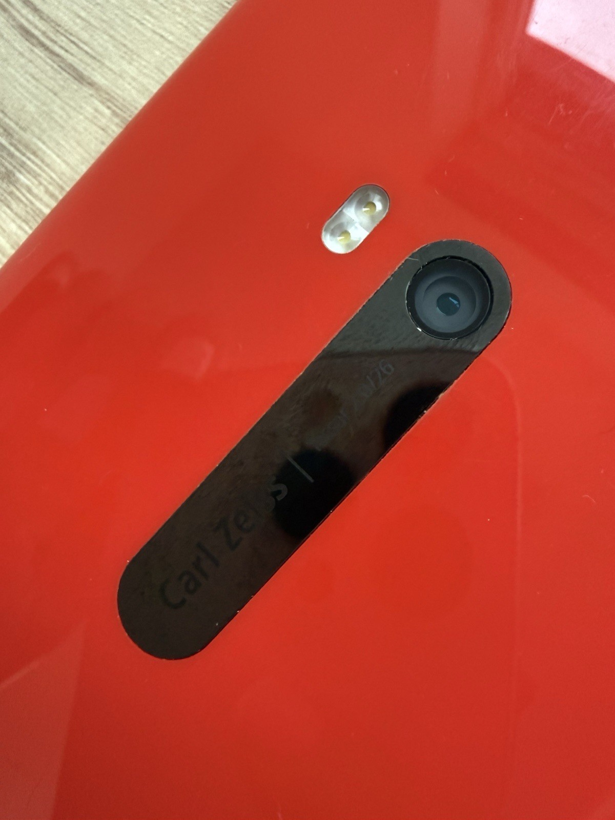 Nokia Lumia 920 – 32 GB (AT&T) – Some Scratches
