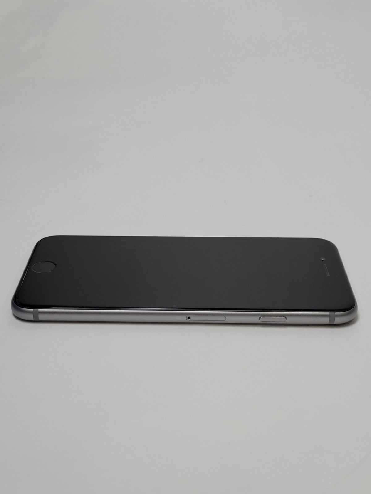 Apple iPhone 6s – 16GB – Space Gray – Verizon – MKRR2 LL/A – A1688