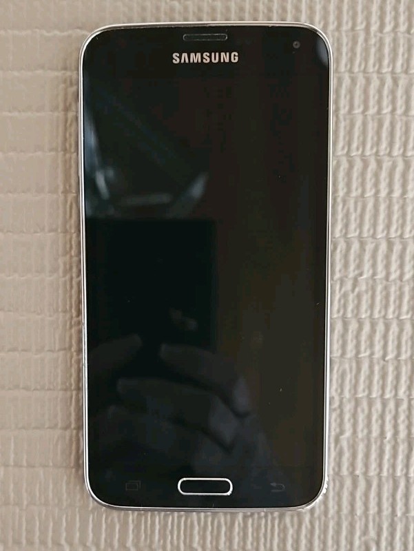 Samsung Galaxy S5 SM-G900V (Verizon) Black 16GB with Box See Pictures