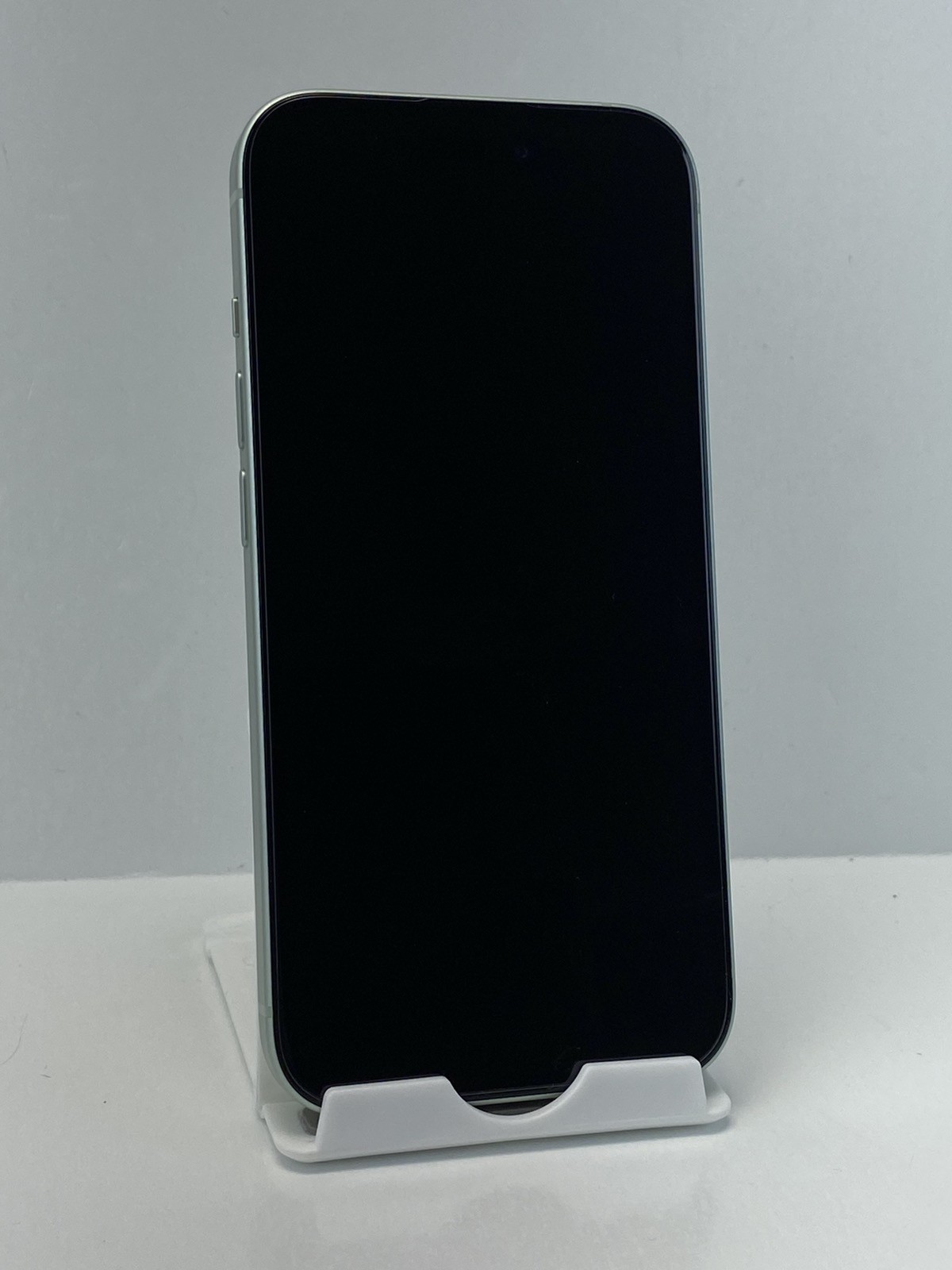 Apple iPhone 15 A2846 128GB Green Factory Unlocked 100% battery health