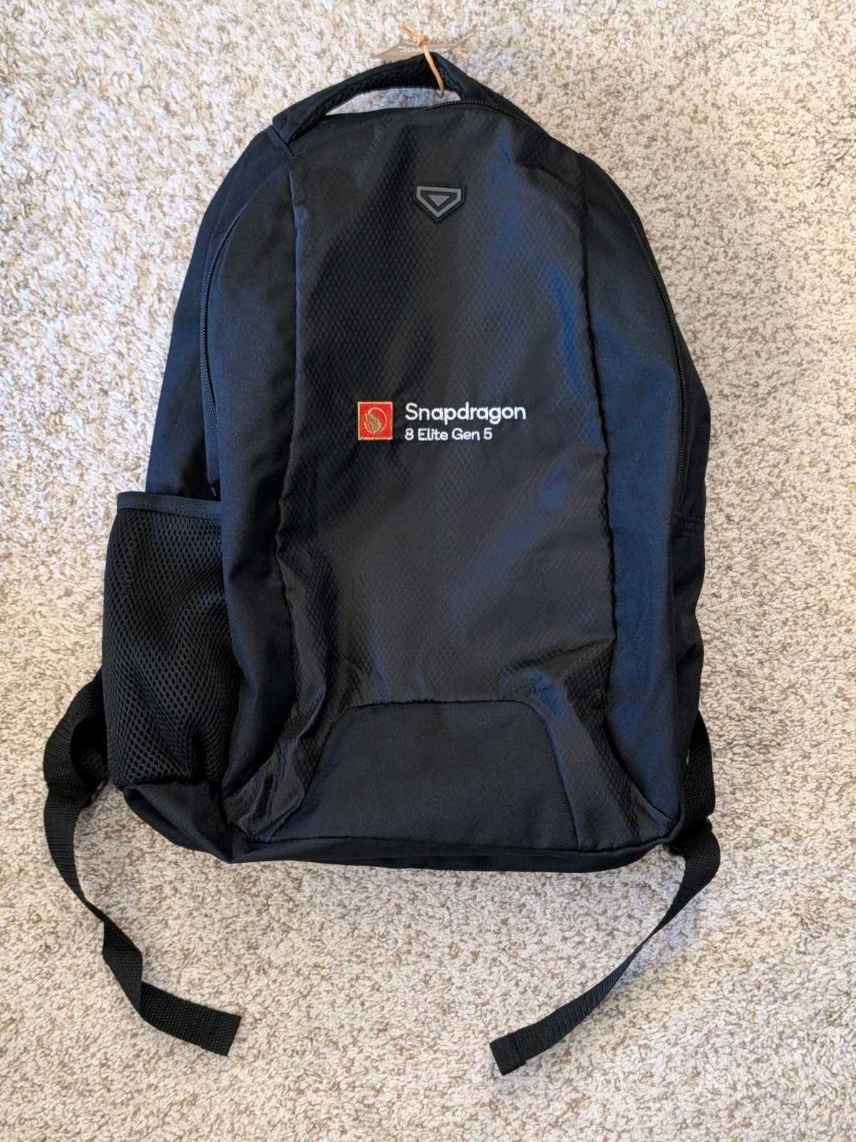 Qualcomm Snapdragon 8 Elite Gen 5 Backpack – Black